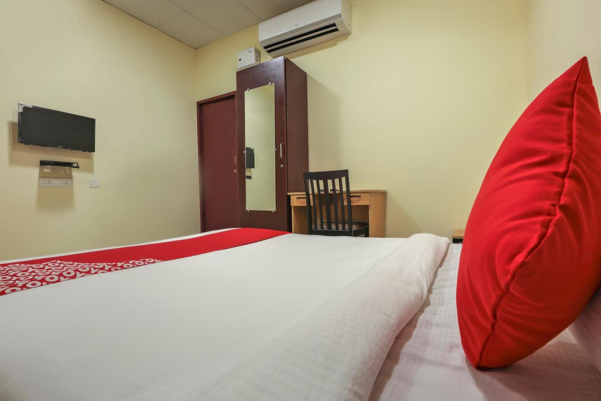 Hotel O Om Sakthi Hotel Puducherry Buitenkant foto