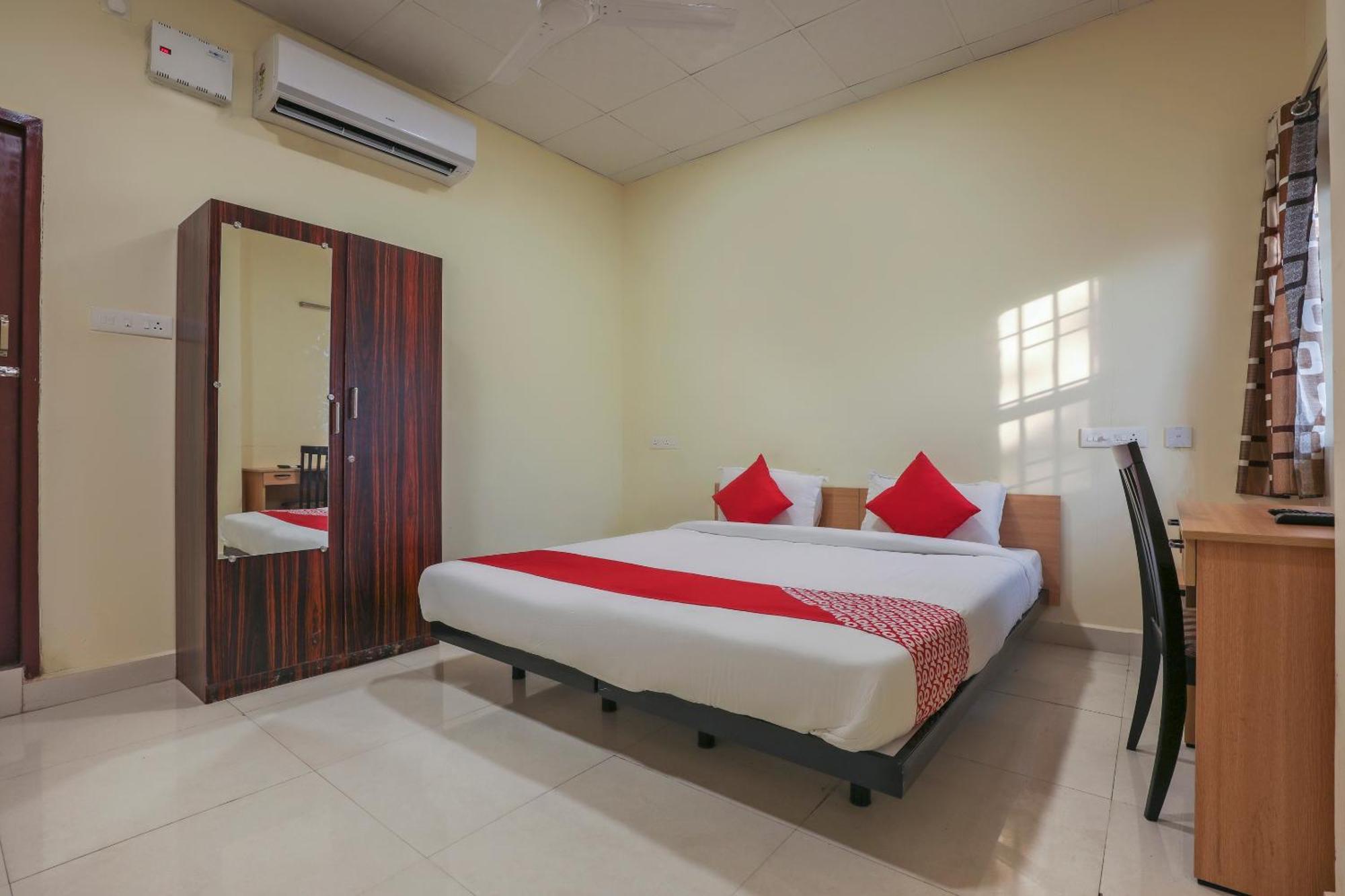 Hotel O Om Sakthi Hotel Puducherry Buitenkant foto