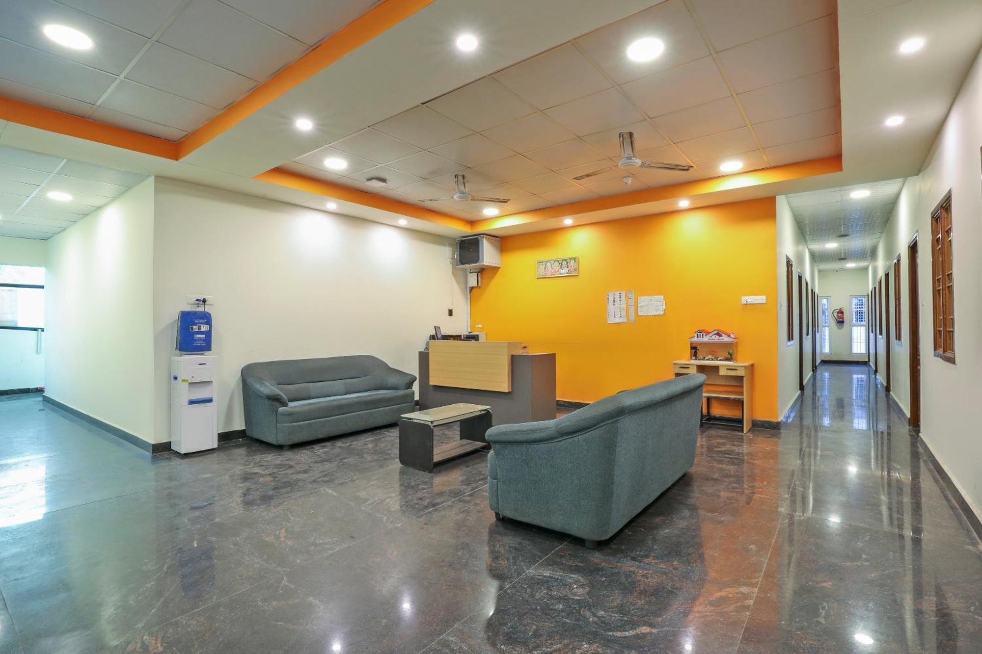 Hotel O Om Sakthi Hotel Puducherry Buitenkant foto